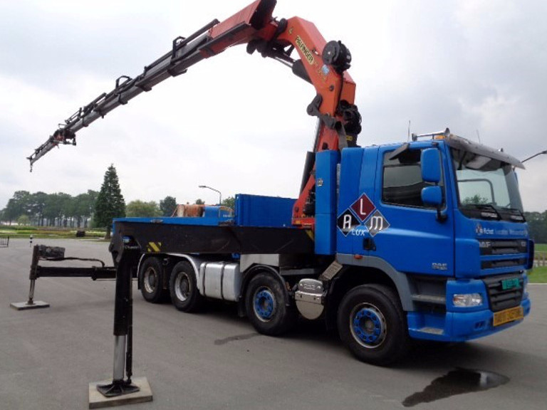 Inchiriere camion macara